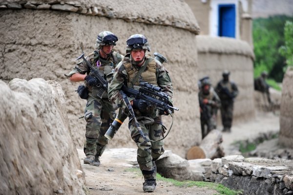 L'Armée Française vue par les étrangers - Phil Team